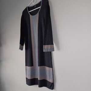 Spense Sweater Dress...Size M...Barely worn, Very nice condition.